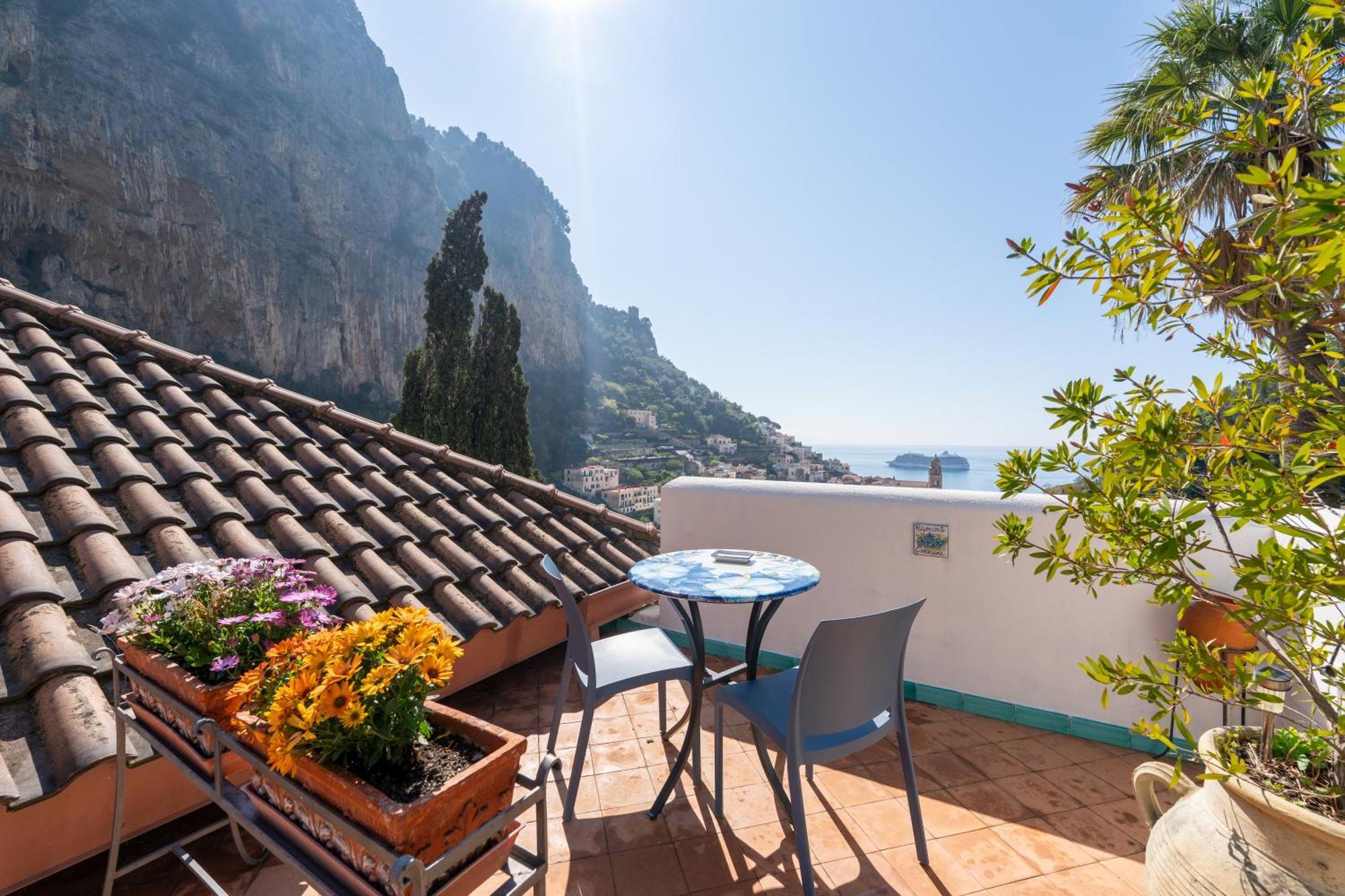 Hotel Villa Annalara Charme And Relax Amalfi Eksteriør billede