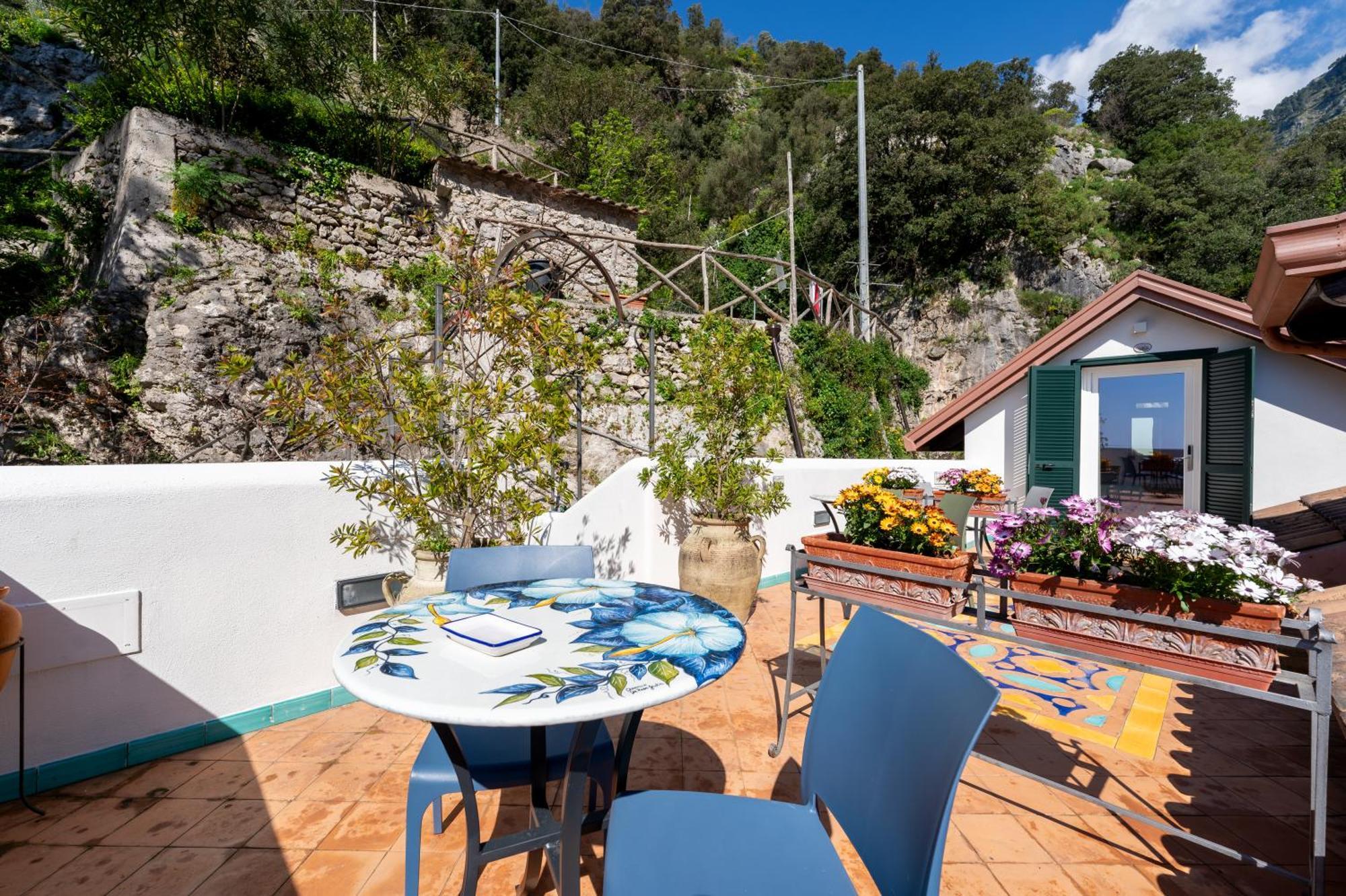 Hotel Villa Annalara Charme And Relax Amalfi Eksteriør billede