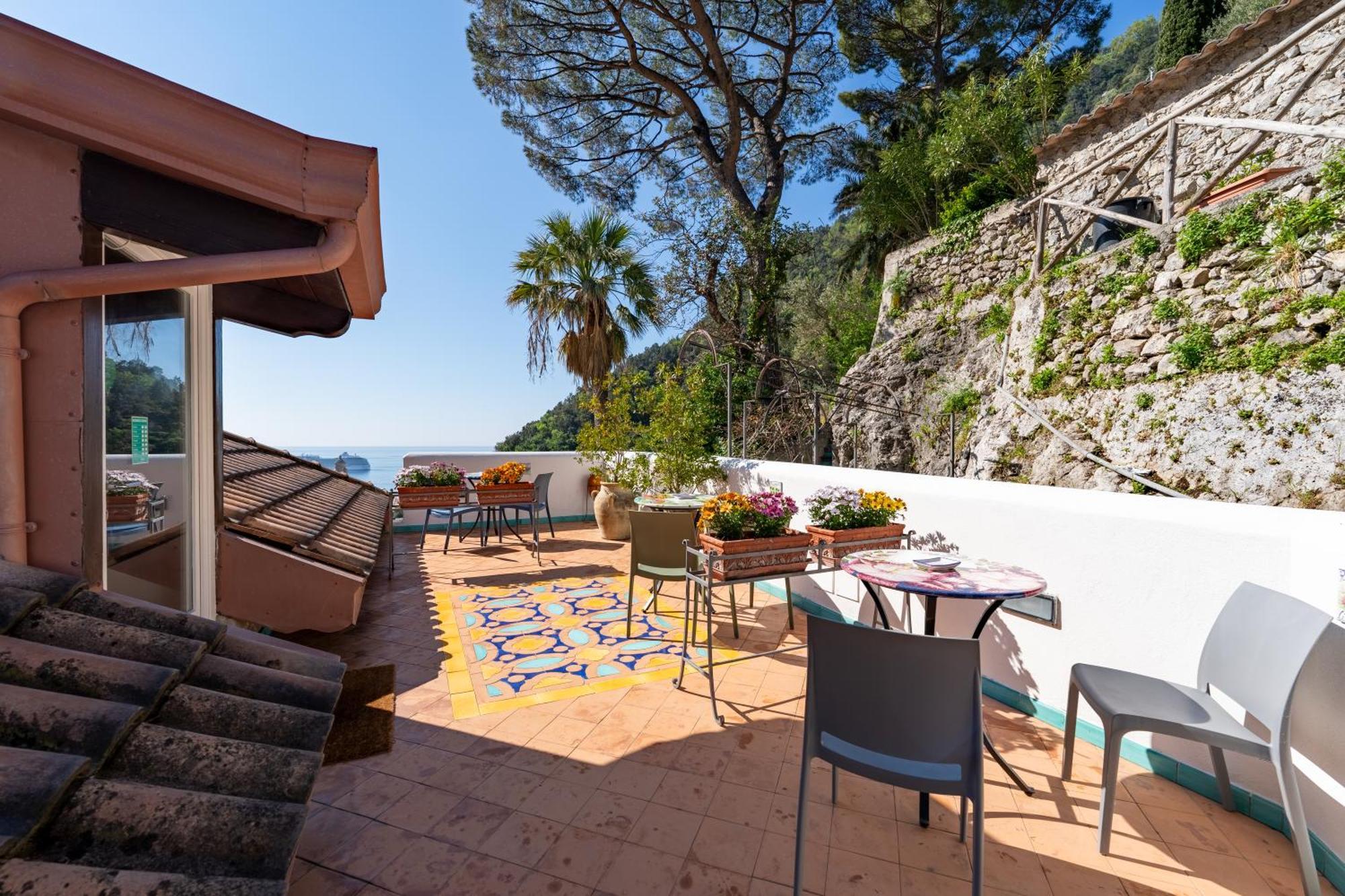 Hotel Villa Annalara Charme And Relax Amalfi Eksteriør billede