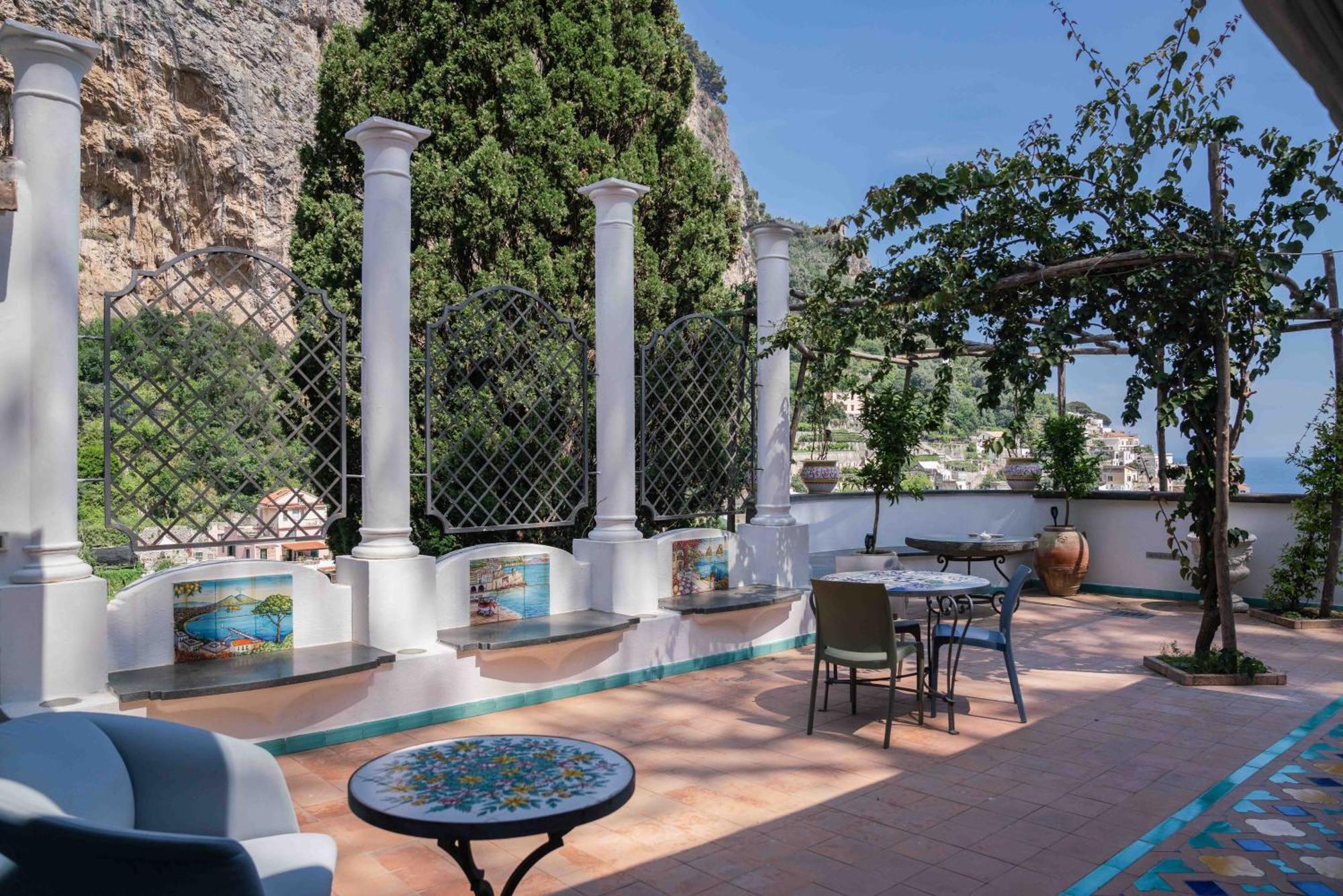 Hotel Villa Annalara Charme And Relax Amalfi Eksteriør billede