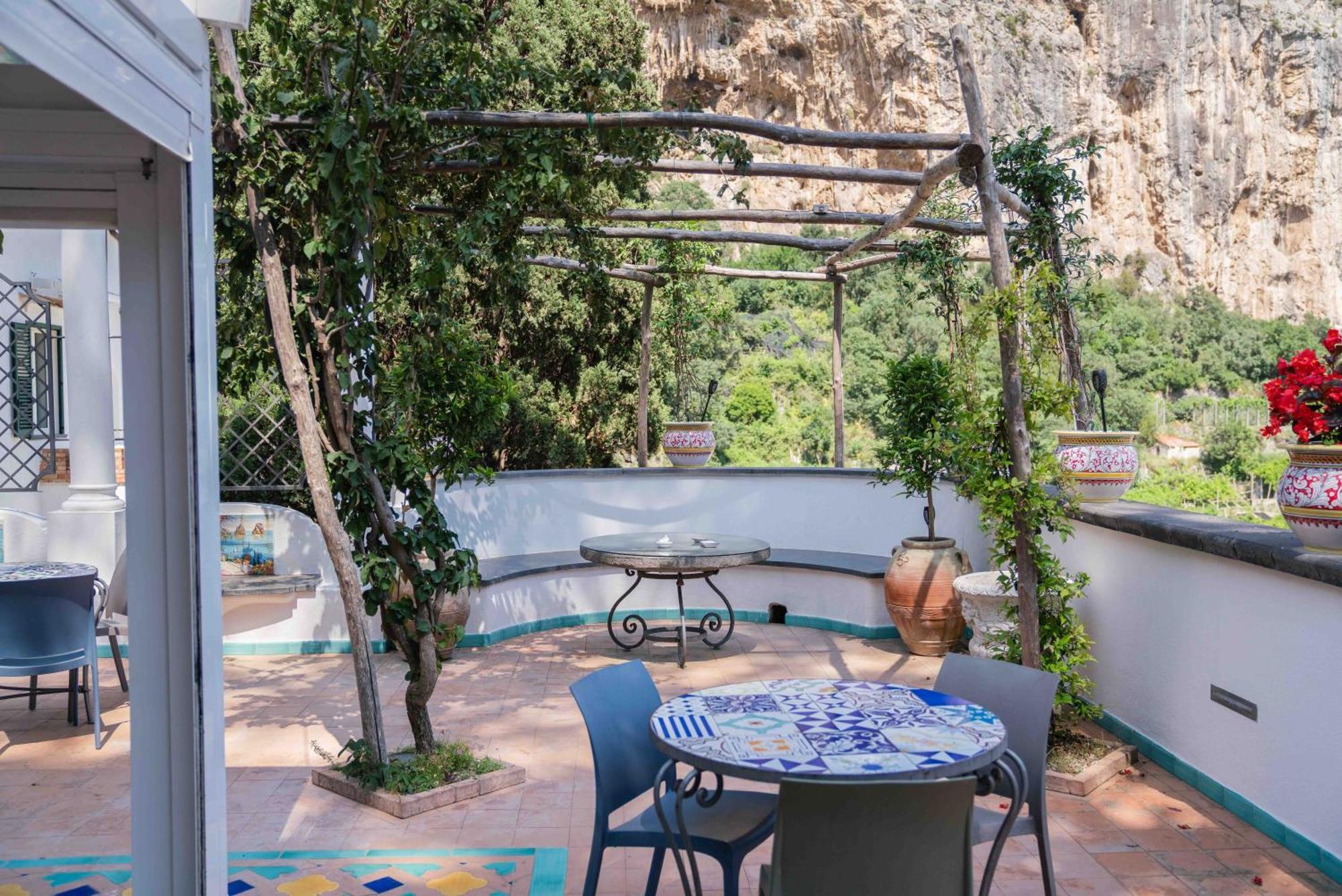 Hotel Villa Annalara Charme And Relax Amalfi Eksteriør billede